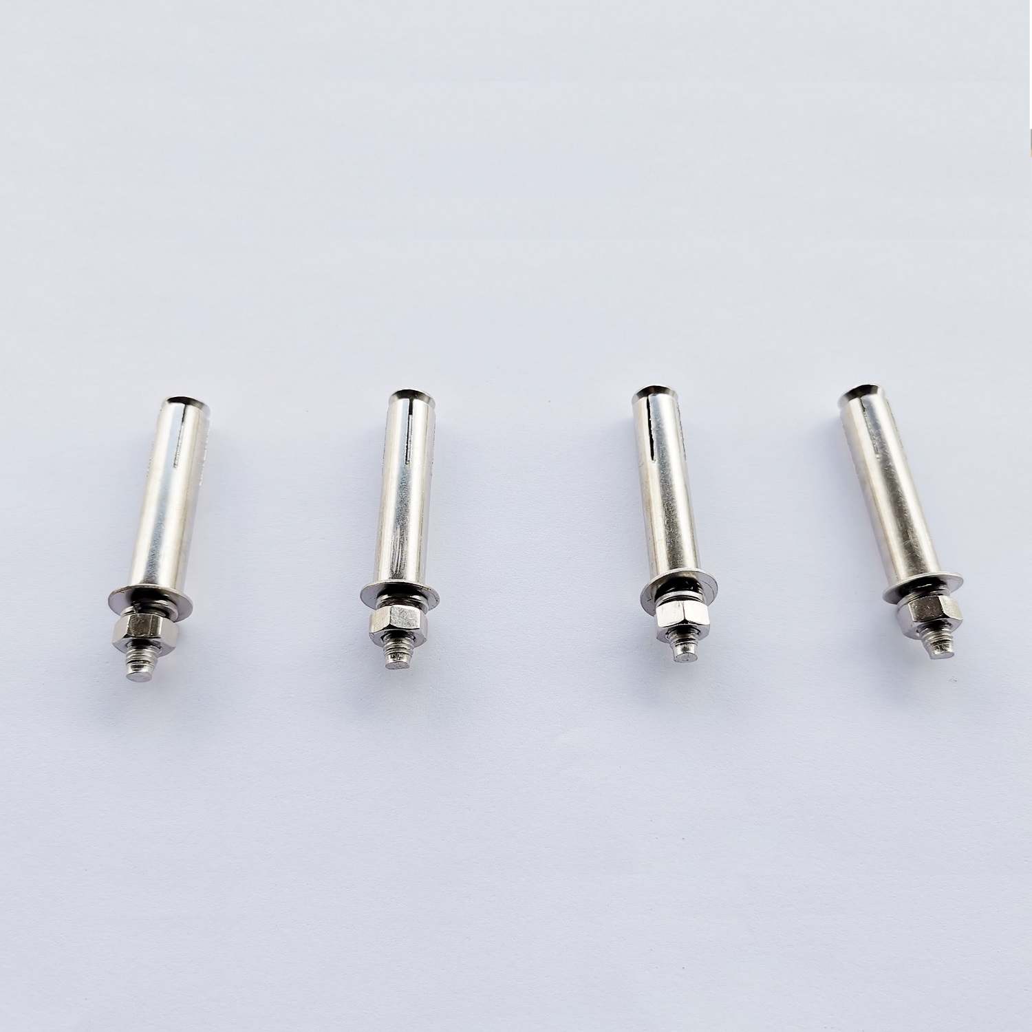 4 Stk. Schwerlastdübel Bolzenanker Stahlanker M6x60mm Ankerbolzen